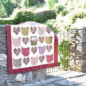 Hens & Hearts Quilt Kit